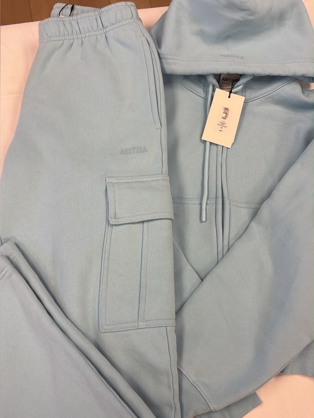 NWT aritzia sweatfleece set
